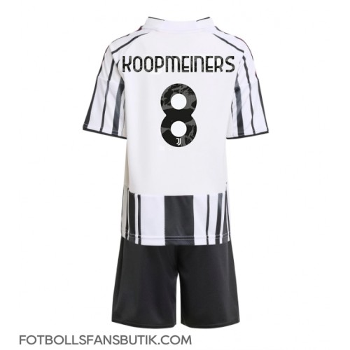 Juventus Teun Koopmeiners #8 Replika Hemmatröja Barn 2025-26 Kortärmad (+ Korta byxor) Juventus Teun Koopmeiners #8 Replika Hemmatröja Barn 2025-26 Kortärmad (+ Korta byxor)